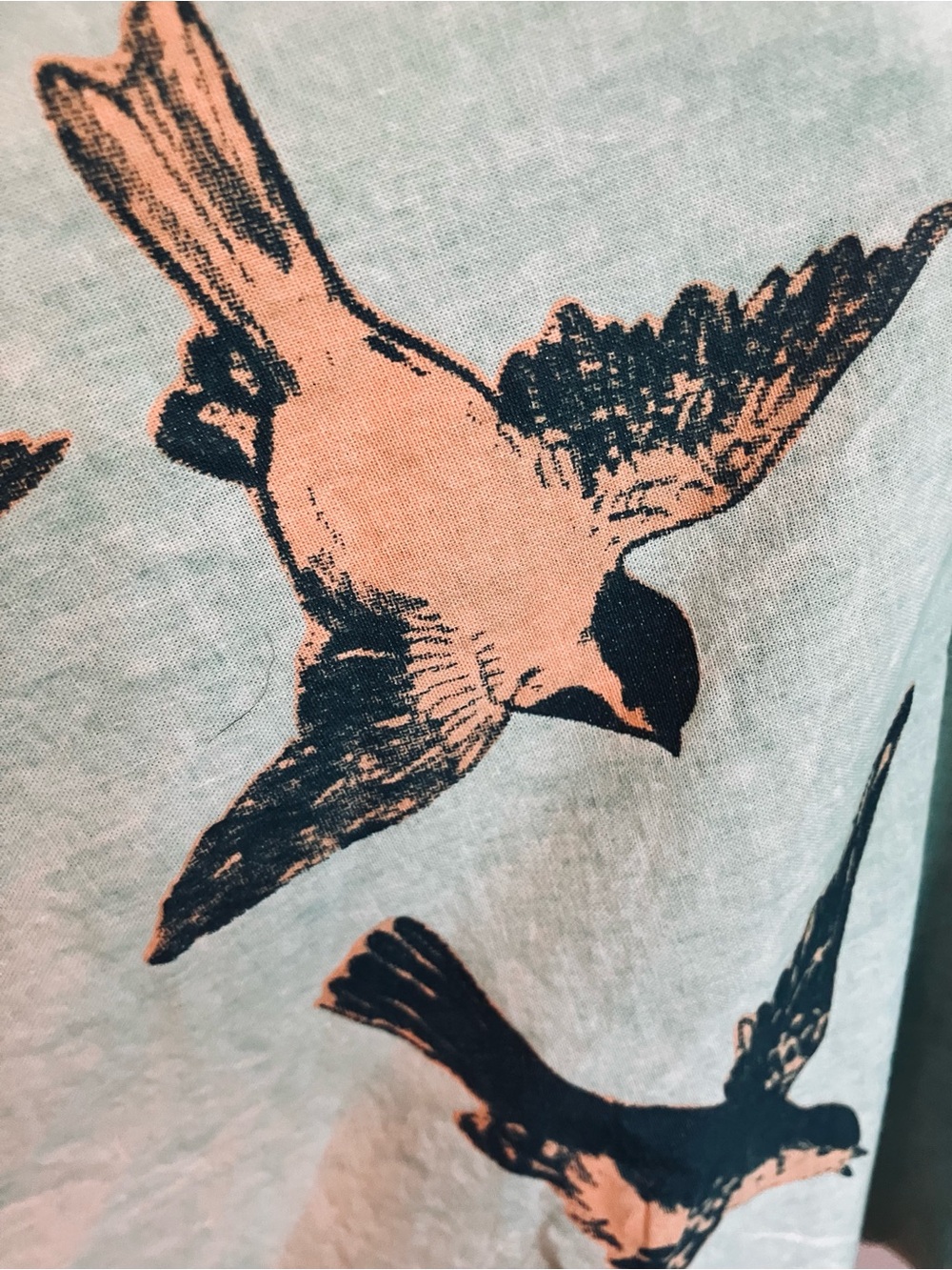 A Rare Bird Top Bell-Sleeve Cotton Relaxed Fit in Mint, Star Pocket and Birds OS - Picture 6 of 10